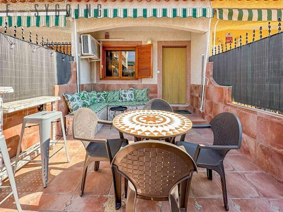 Casa De Llama Santa Pola Eksteriør bilde
